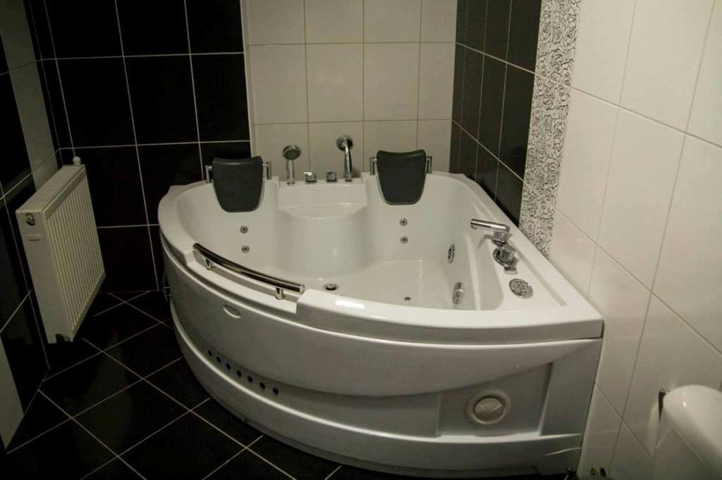 Gala-Garden Hotel Bitola Ngoại thất bức ảnh