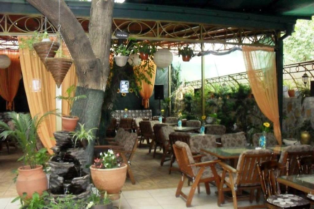 Gala-Garden Hotel Bitola Ngoại thất bức ảnh