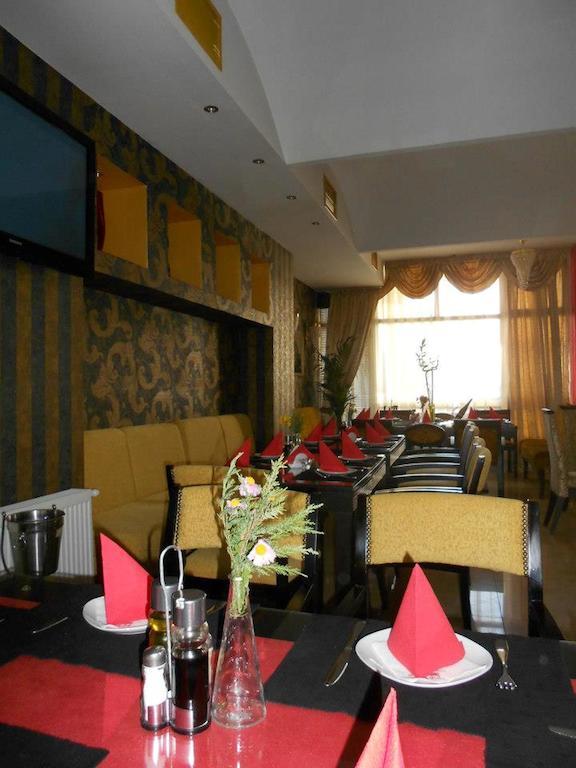 Gala-Garden Hotel Bitola Ngoại thất bức ảnh